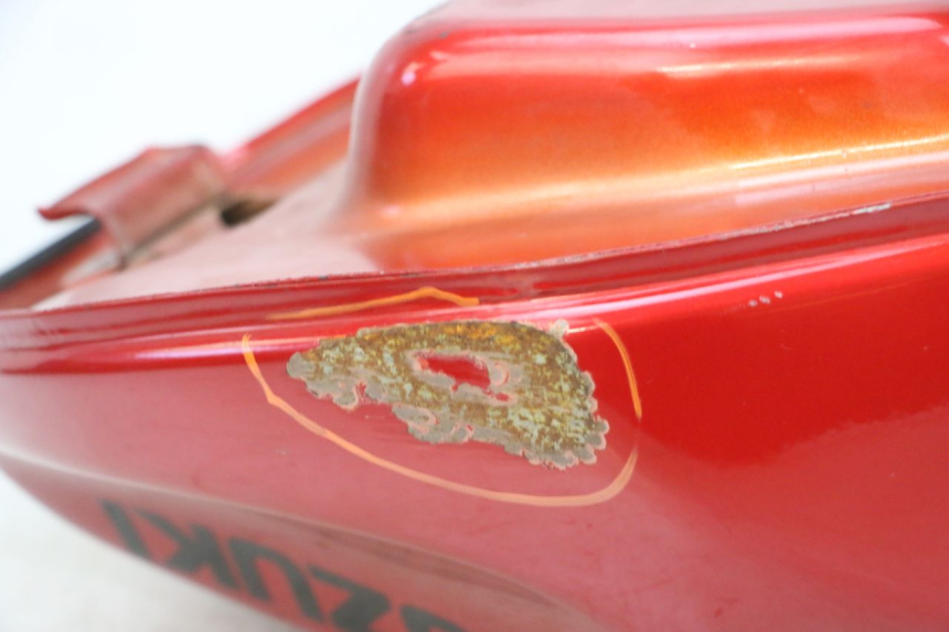 photo de KRAFTSTOFFTANK SUZUKI GSF N BANDIT 600 (1996 - 1999) - Zoom auf Gebrauchszustand