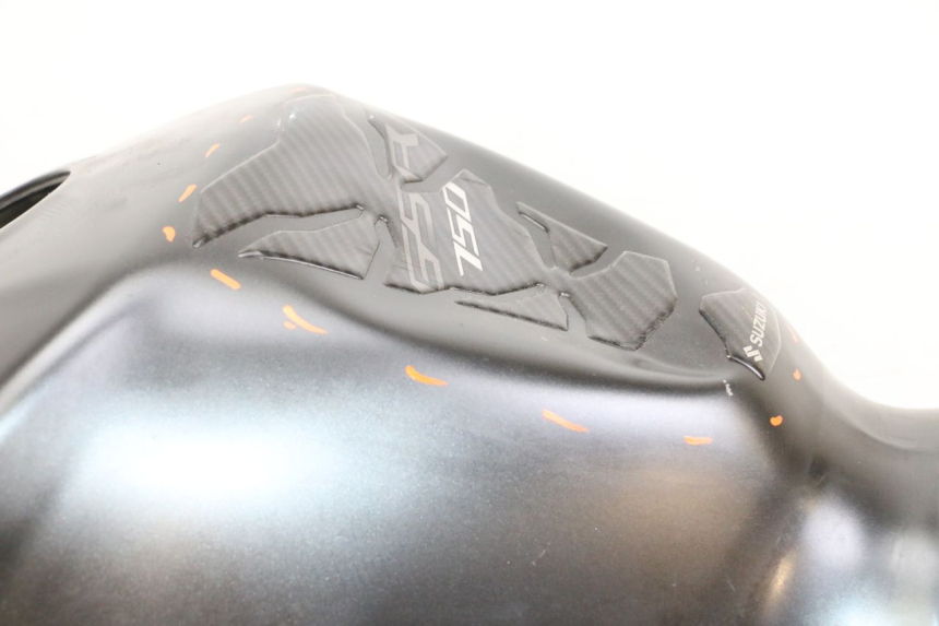 photo de KRAFTSTOFFTANK SUZUKI GSR 750 (2011 - 2017)