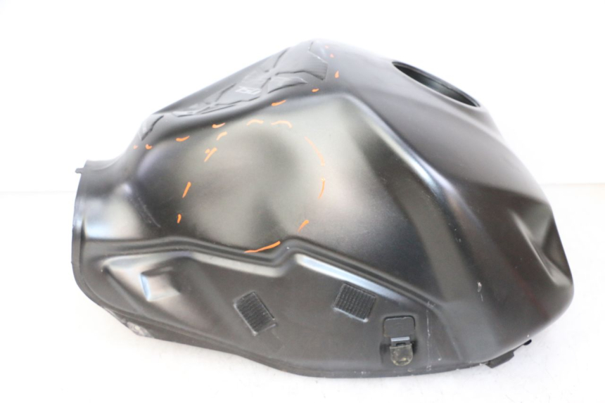 photo de KRAFTSTOFFTANK SUZUKI GSR 750 (2011 - 2017)