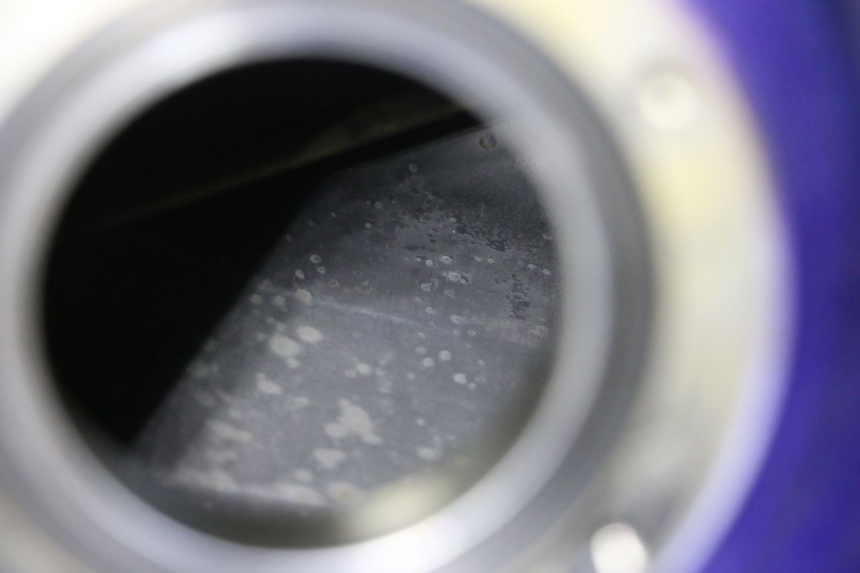 photo de KRAFTSTOFFTANK SUZUKI GSXR GSX-R 1000 (2003 - 2004) - Details der Befestigungspunkte