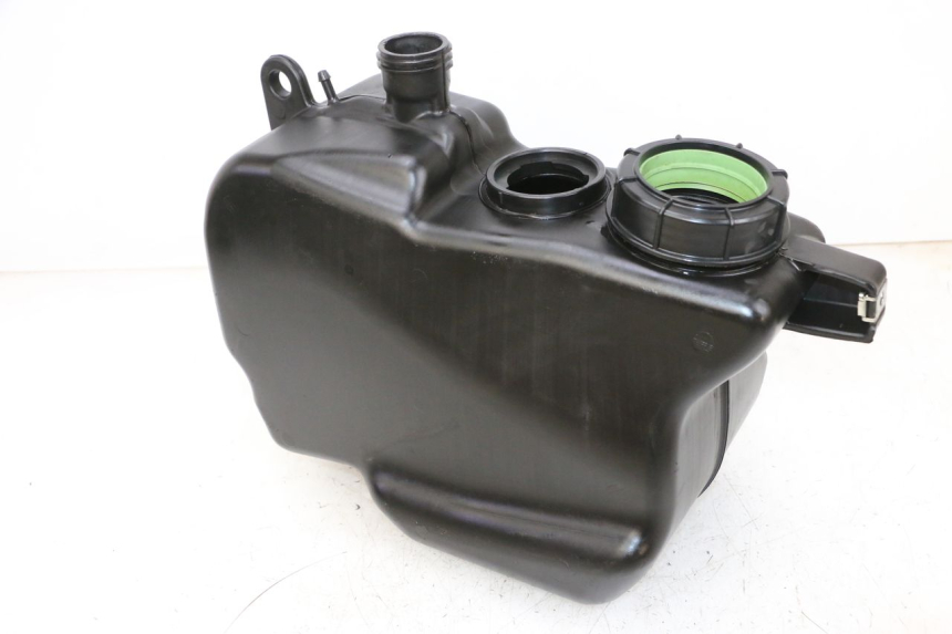photo de KRAFTSTOFFTANK PIAGGIO MP3 HPE 300 (2019 - 2026) - Technische Nahaufnahme