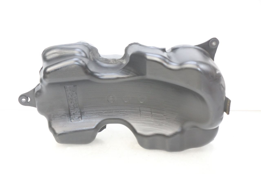 photo de KRAFTSTOFFTANK SUZUKI SIXTEEN 125 (2008 - 2010)
