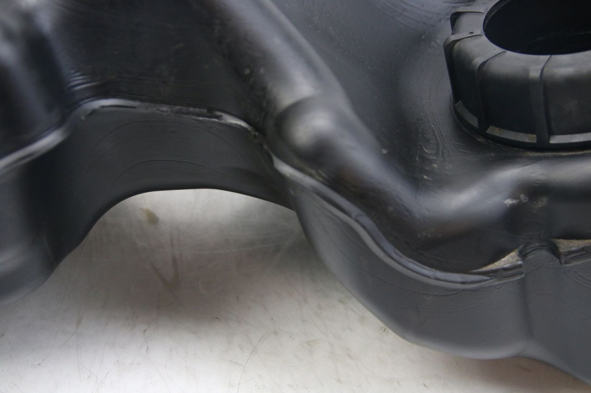 photo de KRAFTSTOFFTANK SUZUKI SIXTEEN 125 (2008 - 2010)