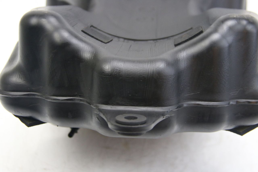 photo de KRAFTSTOFFTANK SUZUKI SIXTEEN 125 (2008 - 2010)