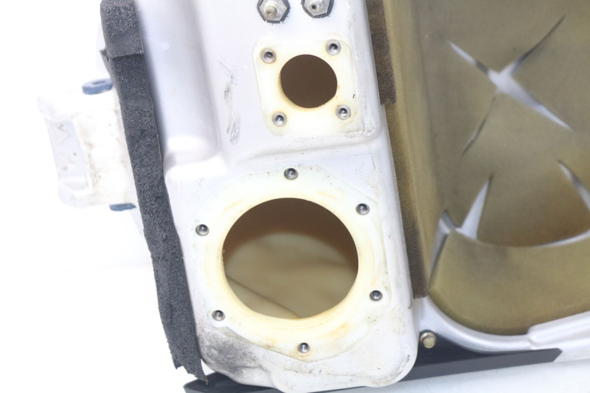 photo de KRAFTSTOFFTANK TRIUMPH SPRINT ST ABS 1050 (2005 - 2007)