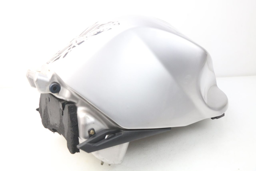 photo de KRAFTSTOFFTANK TRIUMPH SPRINT ST ABS 1050 (2005 - 2007)