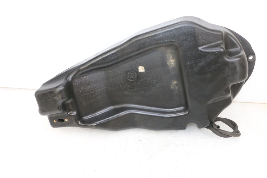 photo de KRAFTSTOFFTANK YAMAHA TZR 50 (2008 - 2016) - Zoom auf Gebrauchszustand