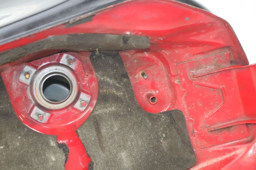 photo de KRAFTSTOFFTANK HONDA VFR FI RC46 800 (1998 - 2001) - Technische Nahaufnahme