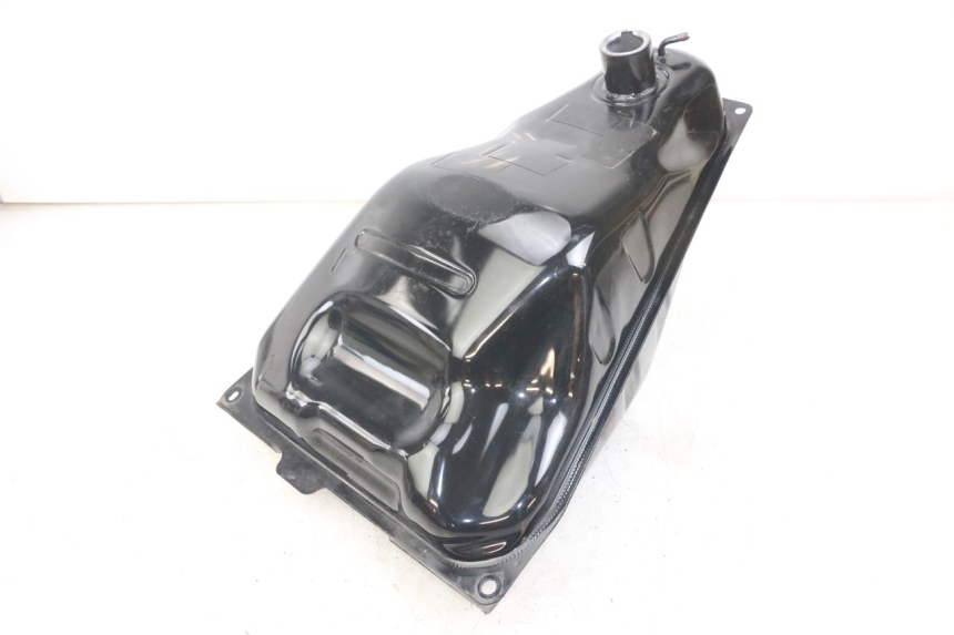 photo de KRAFTSTOFFTANK YAMAHA XMAX X-MAX ABS 125 (2017 - 2020) - Details der Befestigungspunkte