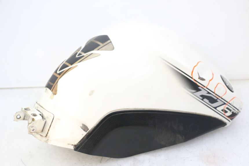 photo de KRAFTSTOFFTANK YAMAHA XJ6 ABS 600 (2008 - 2016)