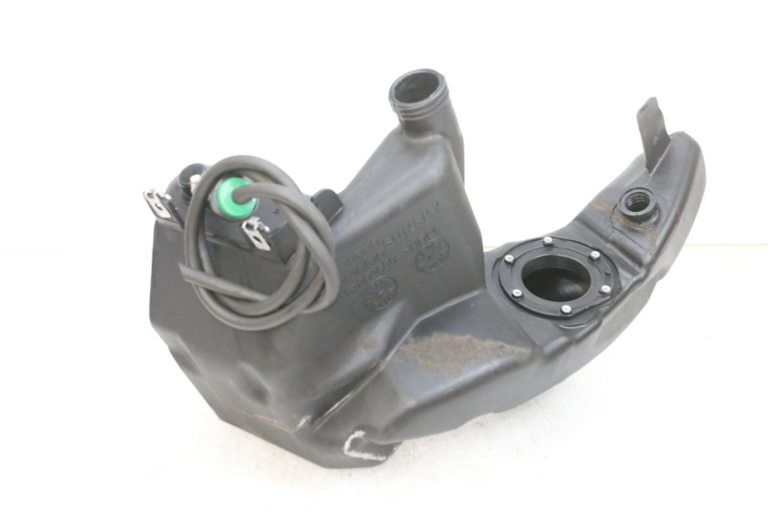 photo de KRAFTSTOFFTANK PIAGGIO ZIP 4T 50 (2018 - 2020) - Alternative Perspektive