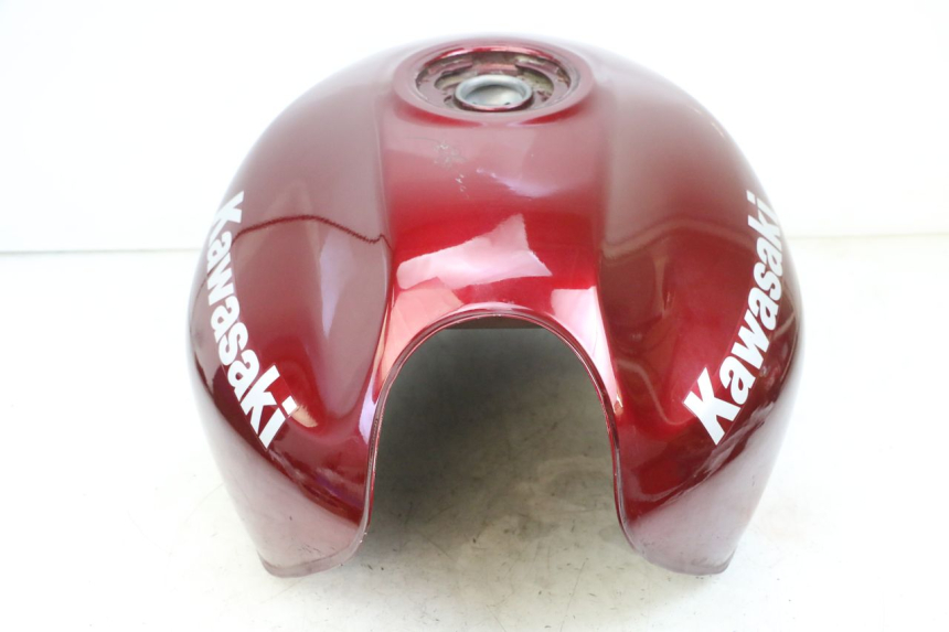 photo de KRAFTSTOFFTANK KAWASAKI ZR 7 750 (1999 - 2001) - Hauptansicht