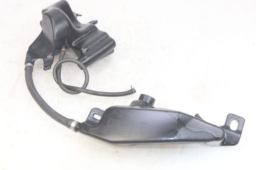 photo de ÖLTANK PIAGGIO NEW TYPHOON 50 (2010 - 2017)