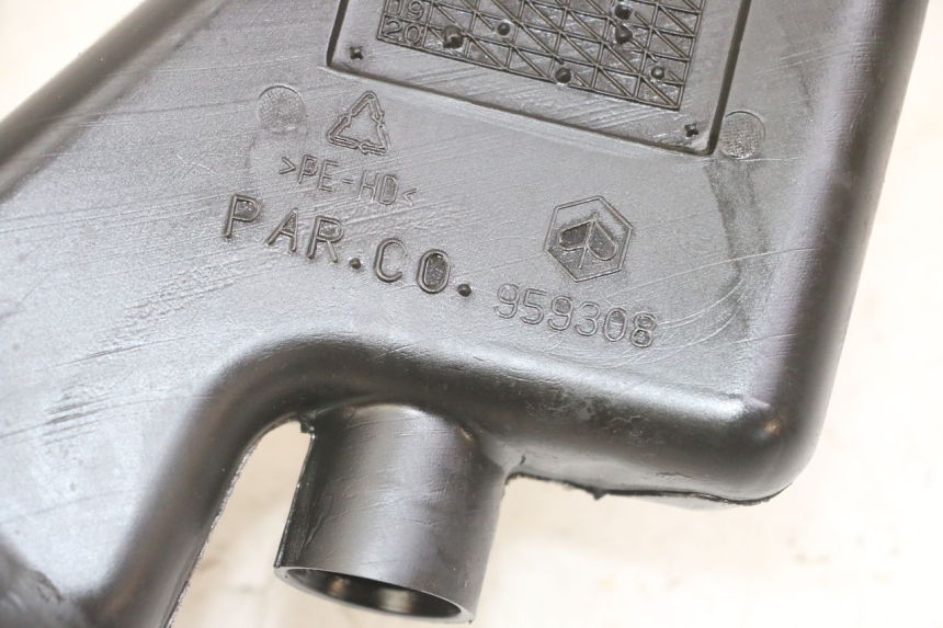 photo de ÖLTANK PIAGGIO NRG POWER PUREJET 50 (2018 - 2021)