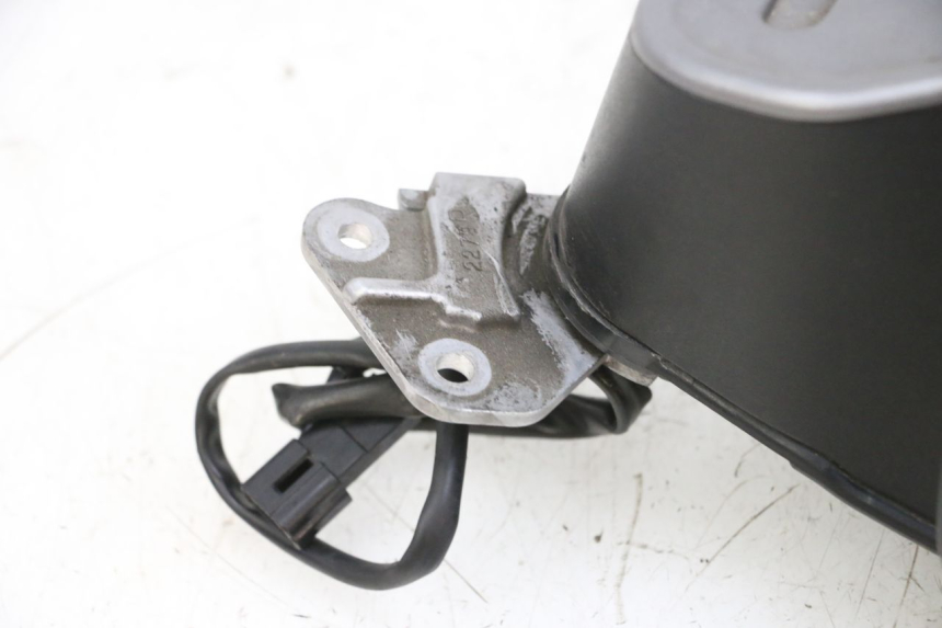 photo de SPIEGEL RECHTS SUZUKI BURGMAN 650 (2013 - 2020)