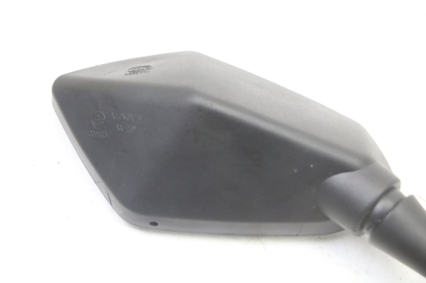 photo de SPIEGEL RECHTS SYM ORBIT III 3 4T 50 (2021 - 2025) - Details der Befestigungspunkte