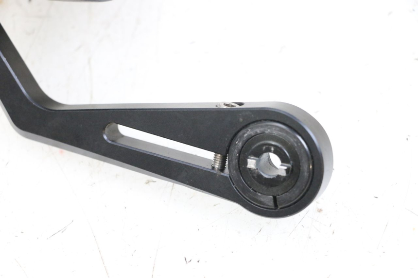 photo de SPIEGEL LINKS YAMAHA MT-07 MT07 ABS 700 (2018 - 2020) - Detailansicht des Bauteils