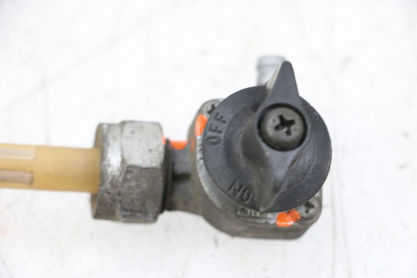 photo de BENZINHAHN HONDA NSR R 125 (1994 - 2003) - Zoom auf Gebrauchszustand