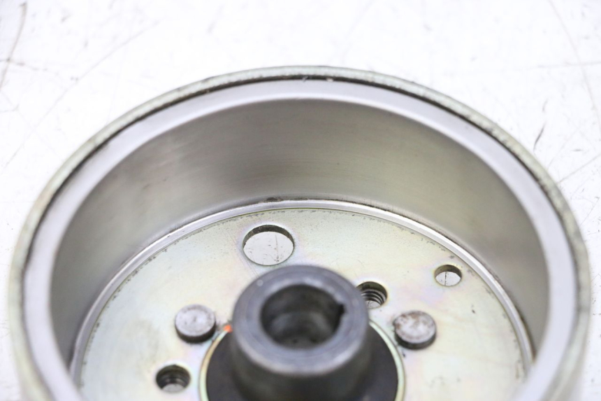 photo de LÄUFER  MBK BOOSTER SPIRIT NAKED 50 (2004 - 2017) - Zoom auf Gebrauchszustand