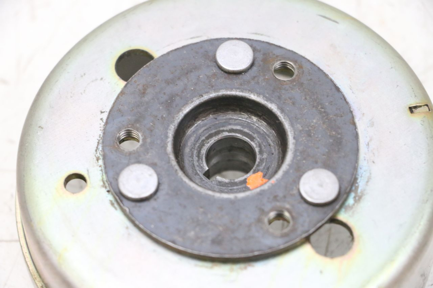 photo de LÄUFER  MBK BOOSTER SPIRIT NAKED 50 (2004 - 2017) - Alternative Perspektive