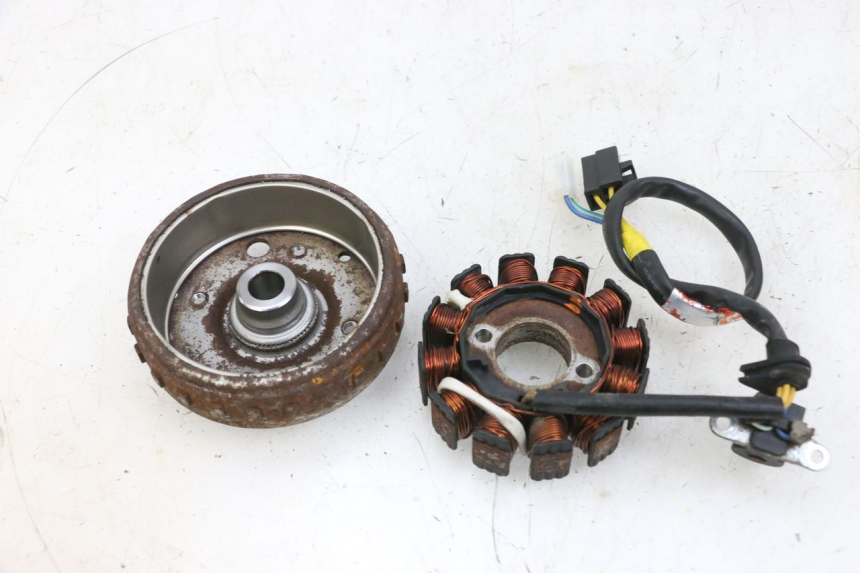 photo de LICHTMASCHINE KYMCO AGILITY 16+ 4T 50 (2018 - 2023) - Oberflächenzustand und Material