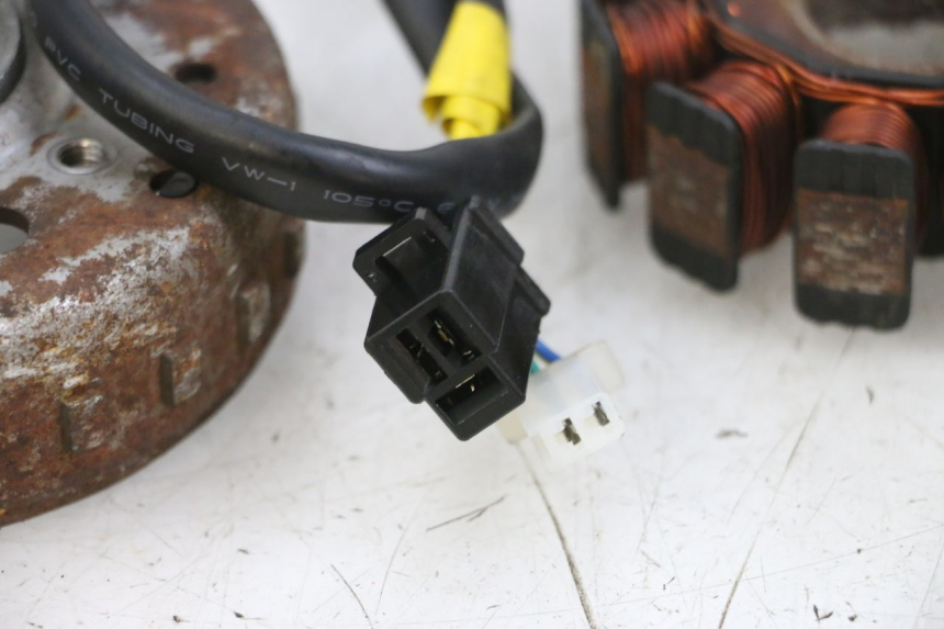 photo de LICHTMASCHINE KYMCO AGILITY 16+ 4T 50 (2018 - 2023) - Geprüftes Gebrauchtteil