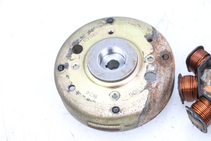 photo de LICHTMASCHINE KYMCO AGILITY CITY 4T 50 (2008 - 2016) - Kennzeichnungen und Originalreferenzen