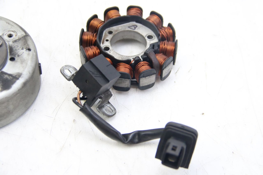 photo de ROTOR STATOR APRILIA SCARABEO 4T 50 (2009 - 2017)