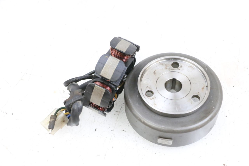 photo de LICHTMASCHINE MAG POWER BOMBERS 4T 50 (2016 - 2026) - Gesamtansicht des Produkts