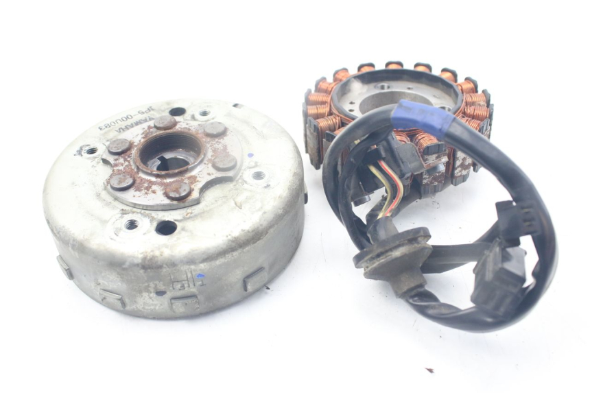 photo de ROTOR STATOR YAMAHA BW'S BWS 125 (2010 - 2013) - Details der Befestigungspunkte