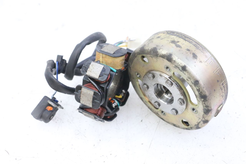 photo de LICHTMASCHINE DAELIM BESBI 125 (2007 - 2008)
