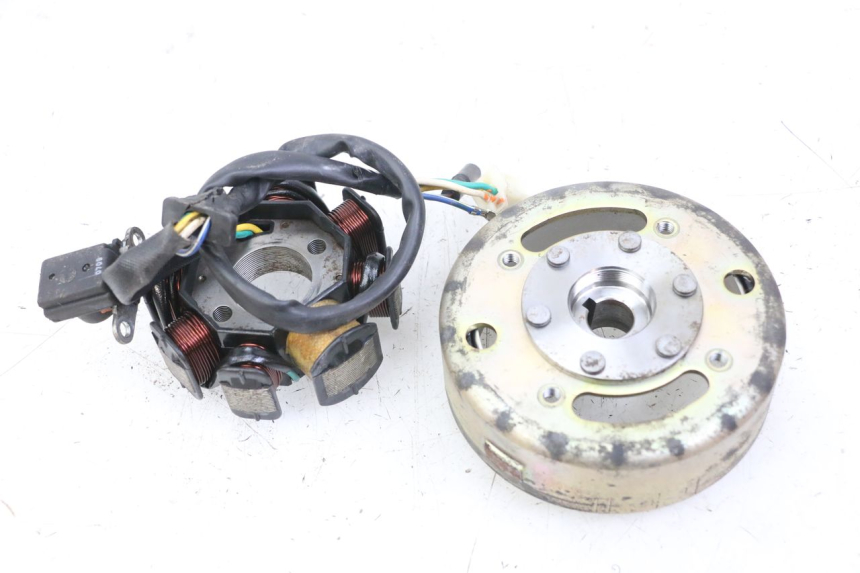 photo de LICHTMASCHINE DAELIM BESBI 125 (2007 - 2008)