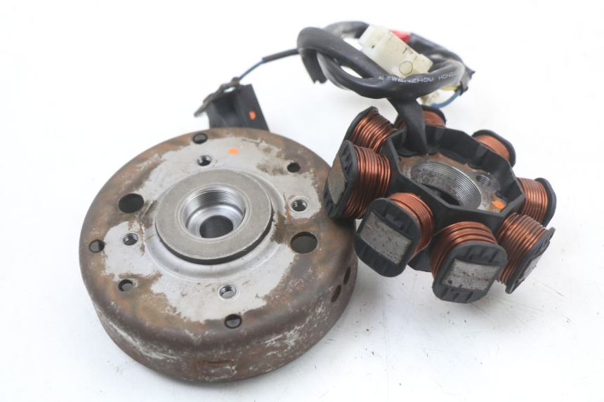 photo de LICHTMASCHINE SYM FIDDLE 3 III 50 (2014 - 2020)