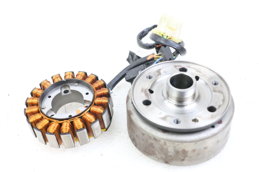 photo de LICHTMASCHINE HONDA FES PANTHEON 2T 125 (1998 - 2002)