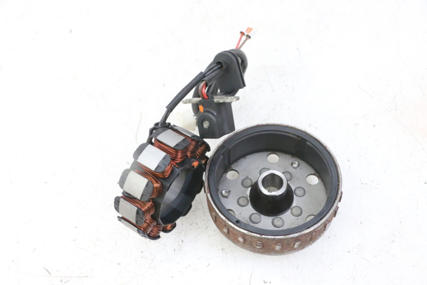 photo de LICHTMASCHINE PEUGEOT KISBEE 2T 50 (2018 - 2022)