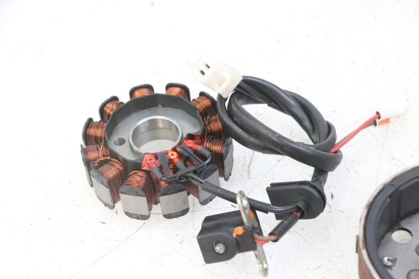 photo de LICHTMASCHINE PEUGEOT KISBEE 2T 50 (2018 - 2022)