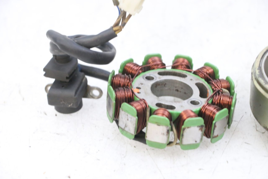 photo de ROTOR STATOR PEUGEOT KISBEE 4T 50 (2018 - 2022) - Details der Befestigungspunkte