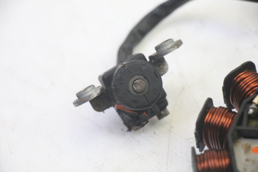 photo de LICHTMASCHINE YAMAHA NEOS NEO'S 4T 50 (2008 - 2016) - Oberflächenzustand und Material