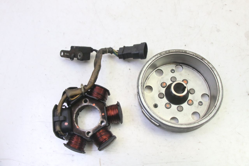 photo de LICHTMASCHINE PIAGGIO NEW TYPHOON 50 (2010 - 2017)