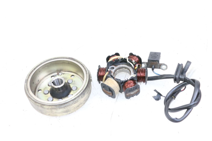 photo de LICHTMASCHINE PEUGEOT LUDIX 50 (2008 - 2017)