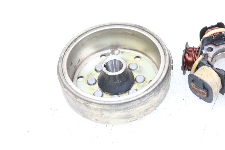 photo de LICHTMASCHINE PEUGEOT LUDIX 50 (2008 - 2017)