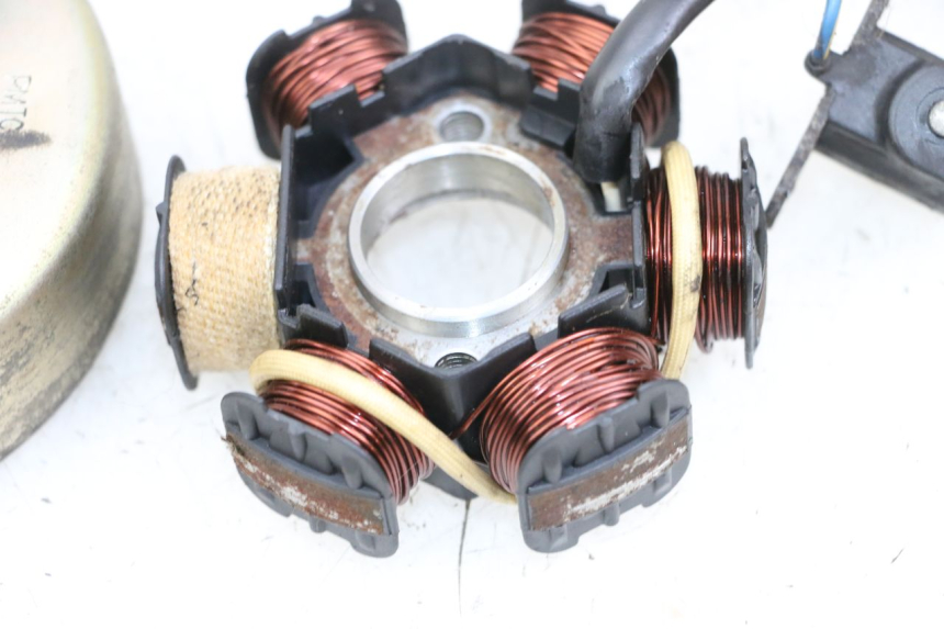 photo de LICHTMASCHINE PEUGEOT LUDIX 50 (2008 - 2017)