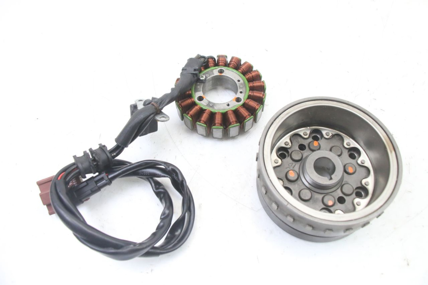 photo de LICHTMASCHINE PIAGGIO MP3 LT 400 (2007 - 2012)