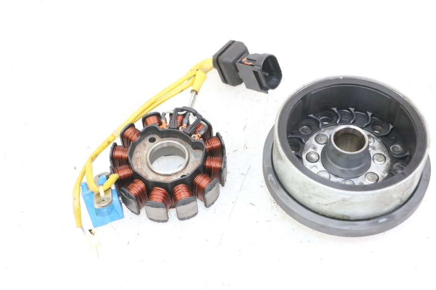 photo de LICHTMASCHINE PIAGGIO VESPA GRANTURISMO 200 (2004 - 2005)