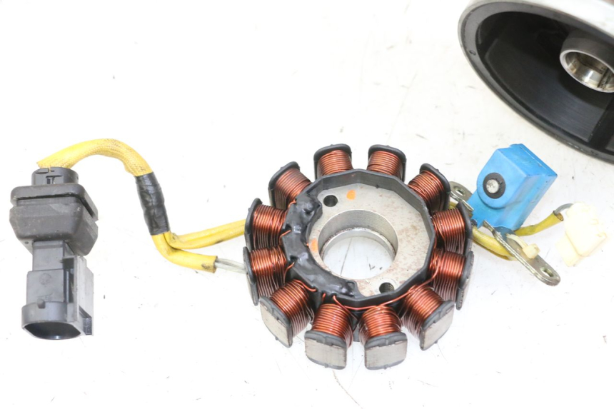 photo de LICHTMASCHINE PIAGGIO VESPA GRANTURISMO 200 (2004 - 2005)