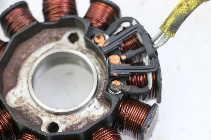 photo de LICHTMASCHINE PIAGGIO VESPA LX 150 (2005 - 2013)