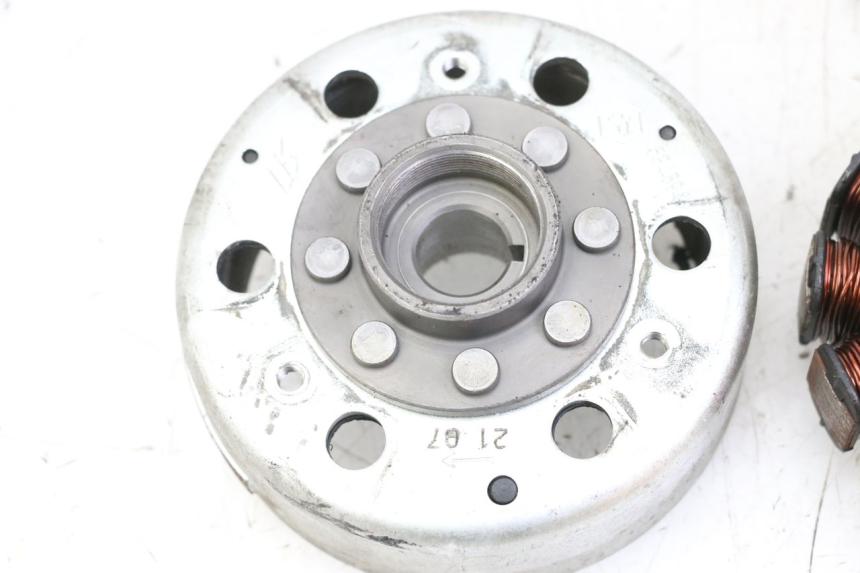 photo de LICHTMASCHINE PIAGGIO VESPA LX 150 (2005 - 2013)