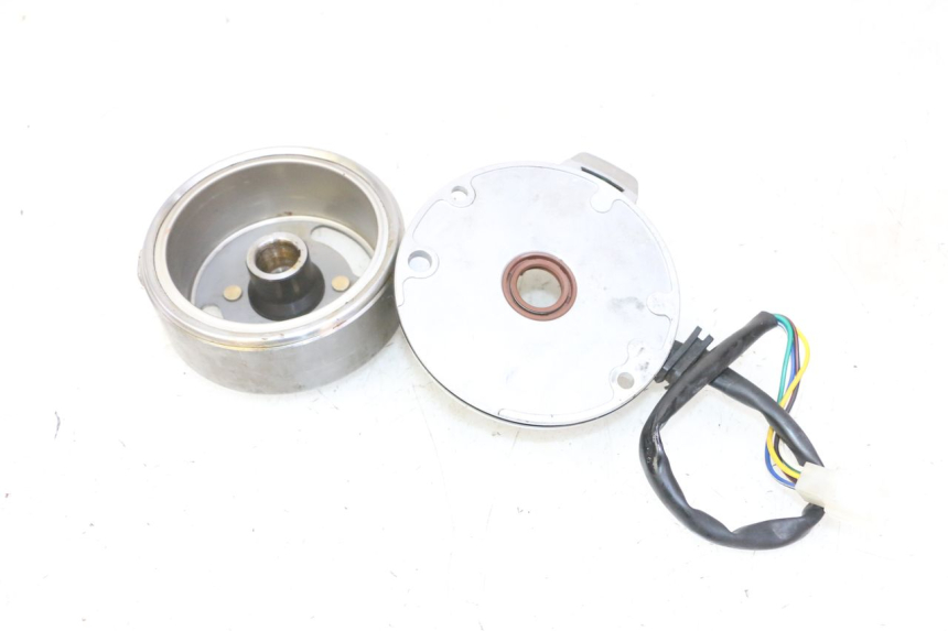 photo de LICHTMASCHINE APOLLO RFZ 125