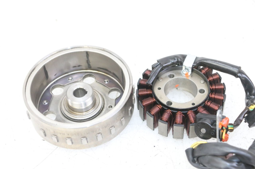photo de LICHTMASCHINE PEUGEOT SATELIS 125 (2013 - 2018)