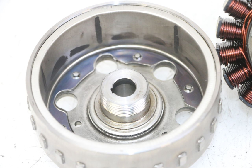 photo de LICHTMASCHINE PEUGEOT SATELIS 125 (2013 - 2018)